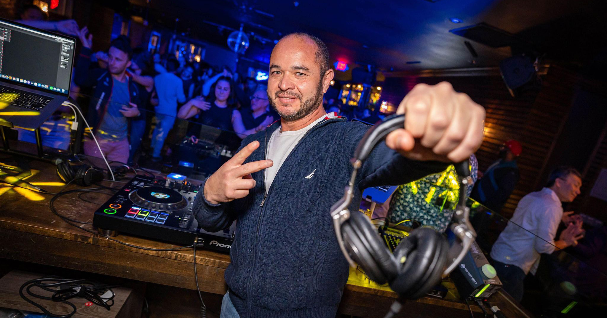 Hello! Bachata Fest - DJ Willie - San Francisco - San Jose - Salsa - Mambo